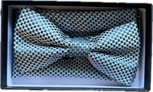Load image into Gallery viewer, 7 Downie St. Bow Tie W/ Pocket Square