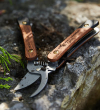 Load image into Gallery viewer, Gentlemen’s Hardware Garden Multi-Tool