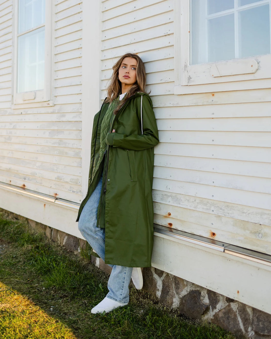 MERNINI | THE PETITE RAINCOAT | CHIVE GREEN