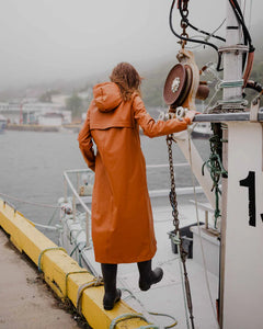 MERNINI | THE PETITE RAINCOAT | CARAMEL