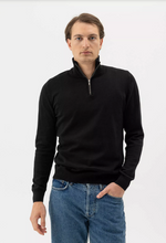Load image into Gallery viewer, Holebrook Sweden | Holger T-Neck | Black