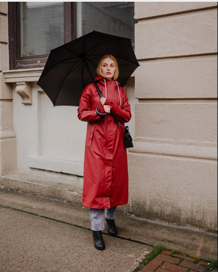 MERNINI | THE MERNINI RAINCOAT | Merlot Red