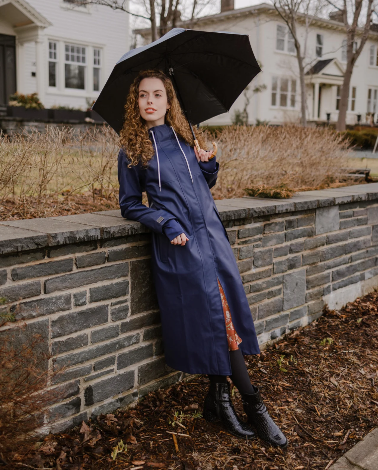 MERNINI | THE PETITE RAINCOAT | Midnight Blue