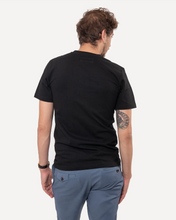 Load image into Gallery viewer, 18 WAITS | Graphic T - Heart | Black