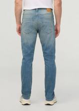 Load image into Gallery viewer, DU/ER | Performance Denim Relaxed Athletic Taper | Outback